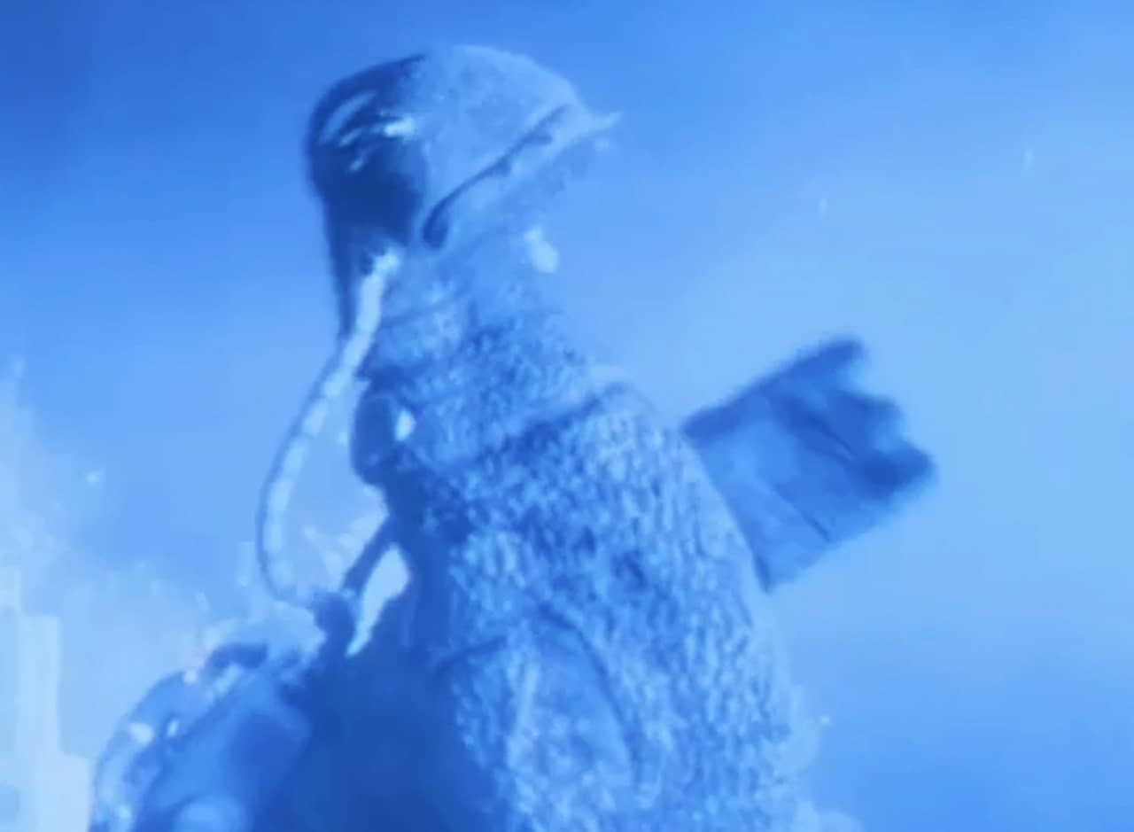 giant dinosaur alien