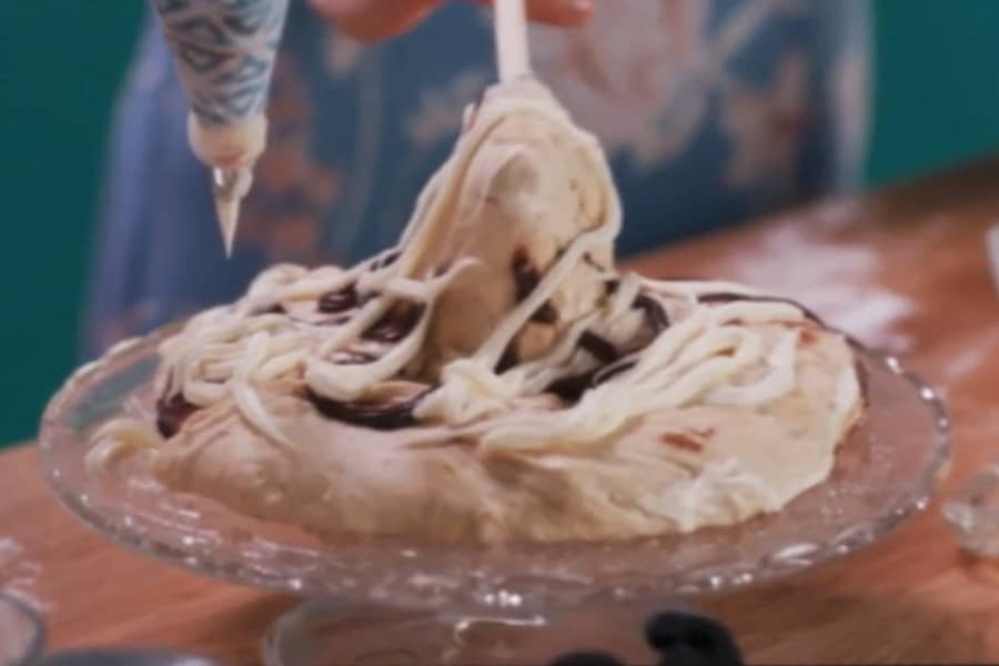 cake that looks like a mound of mush