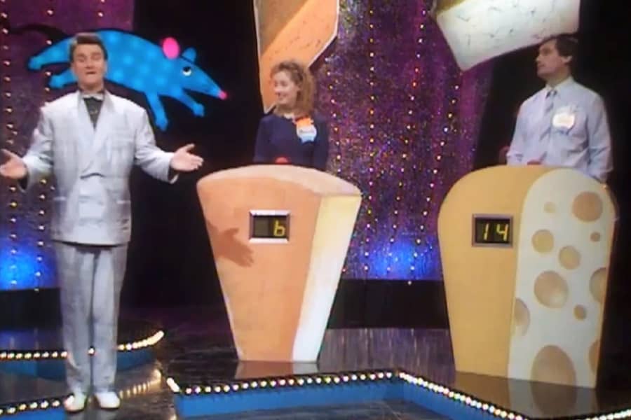Dave Right welcomes contestants to the stage