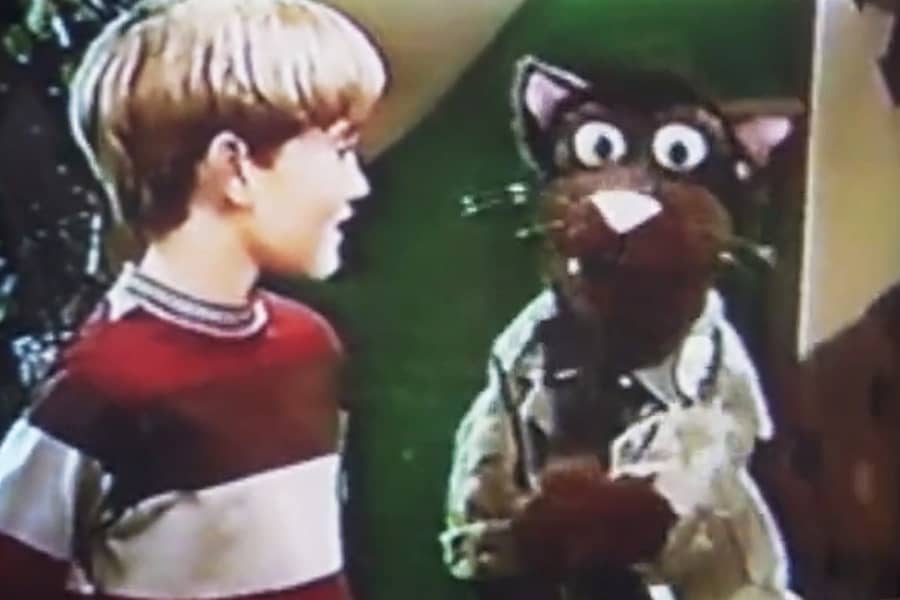 Edward R. Meow talks with a blonde kid