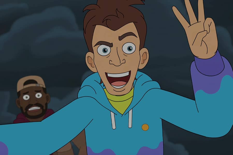 Lonny and Jib running, Lonny is holding up three fingers