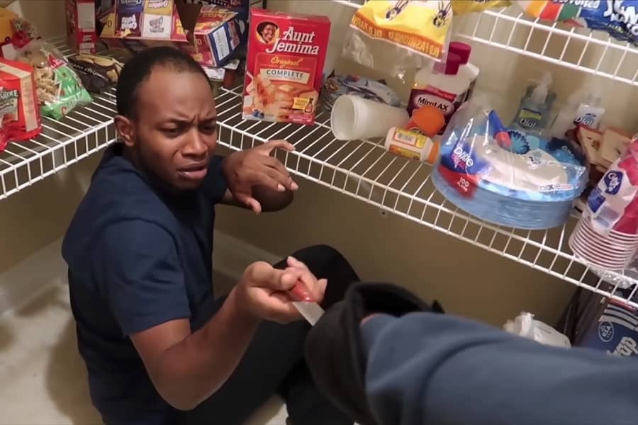 guy confused as he’s handed the knife