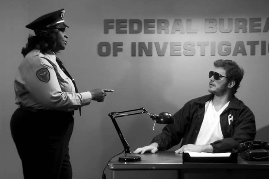Donna Meagle as the Chief talking with FBI agent, Burt Macklin
