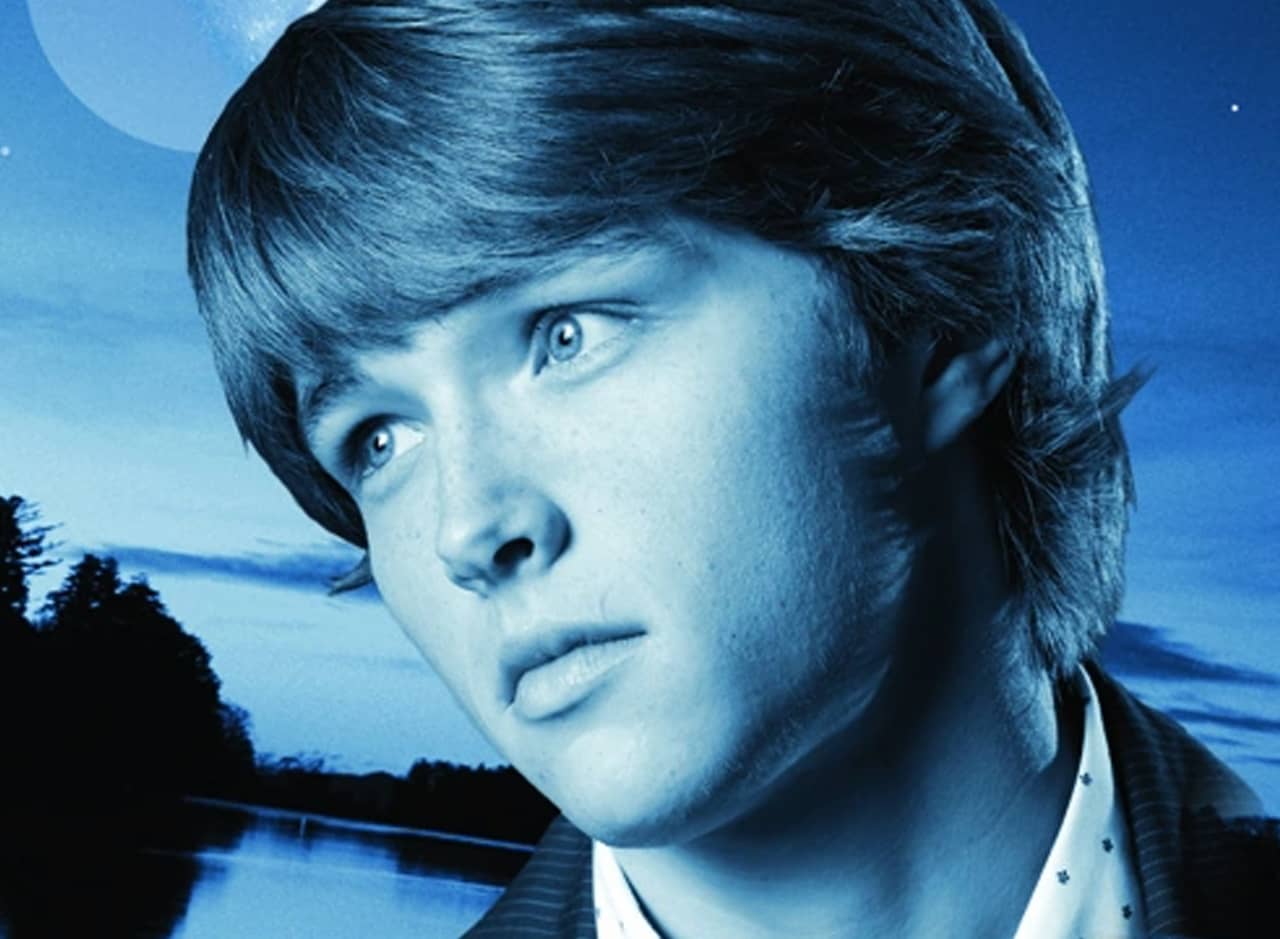 Chad Dylan Cooper as Mackenzie