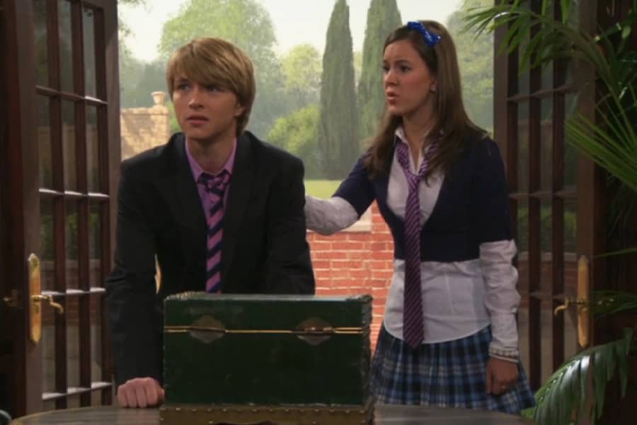 Chloe comforts Mackenzie