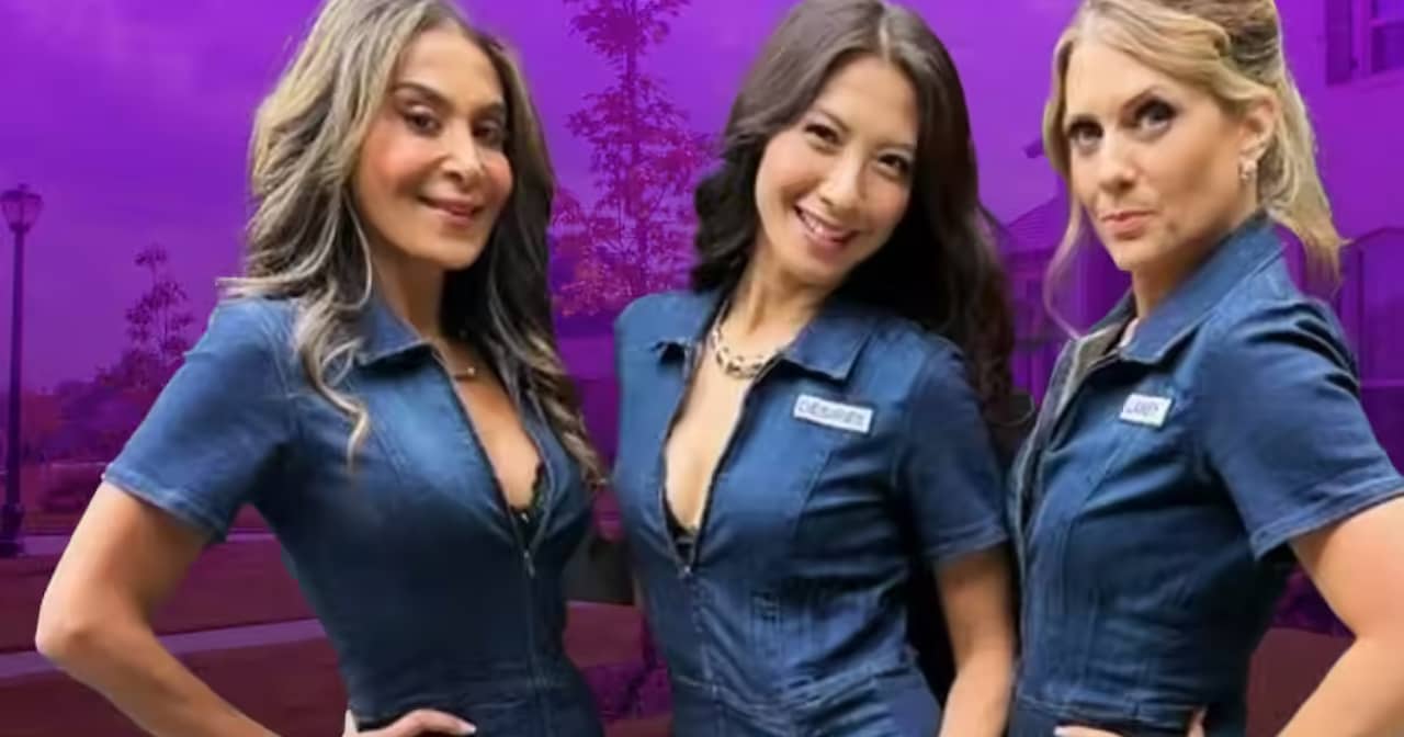 the ladies of Repo Divorcées in their denim jumpsuits