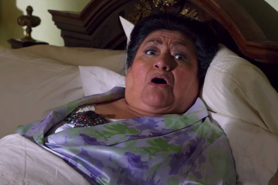 Doña Fausta lays in bed but is shocked