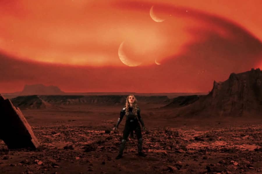 Tristan on a red desert planet
