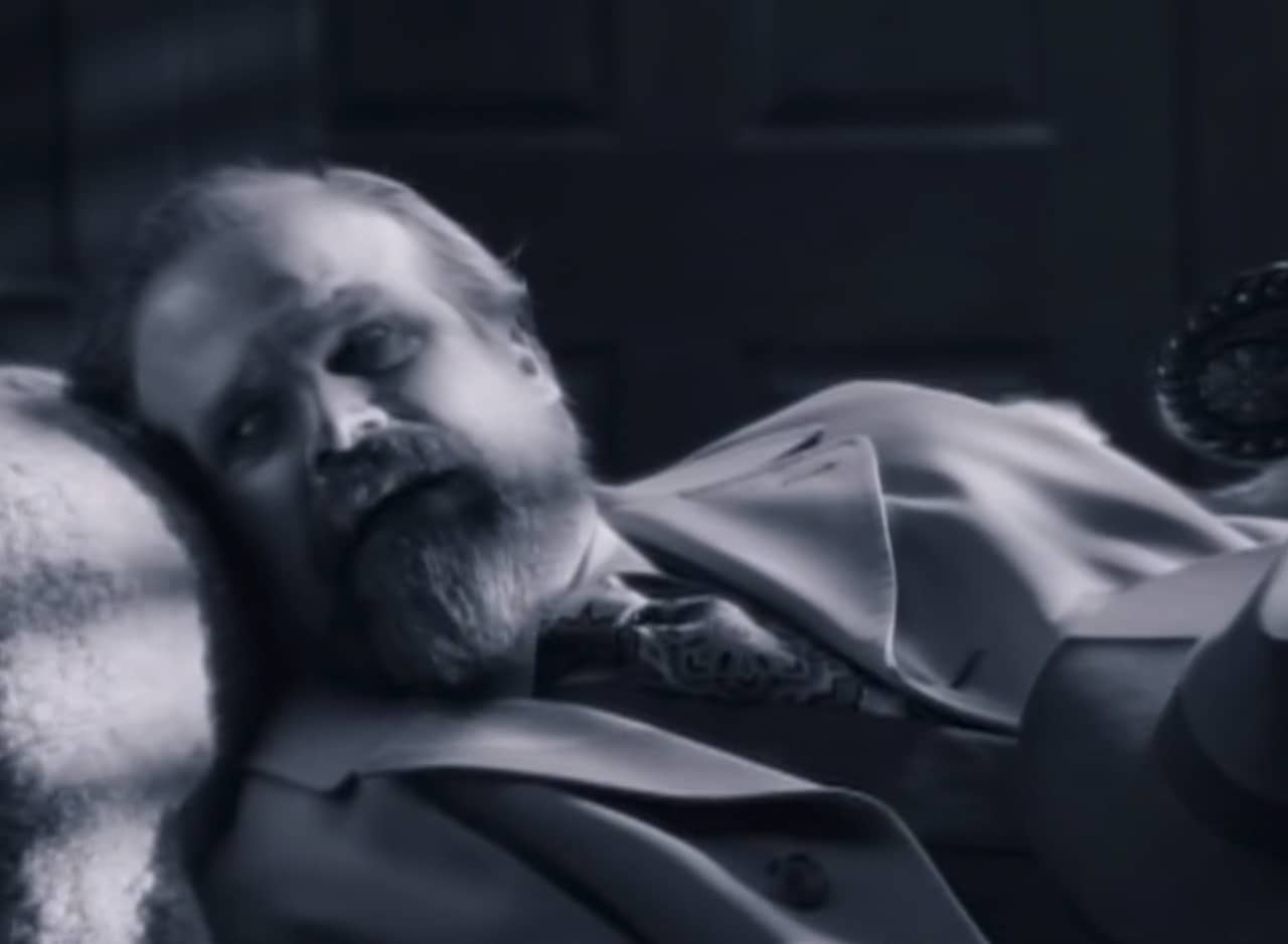 David Harbour Jr. as the crying detective