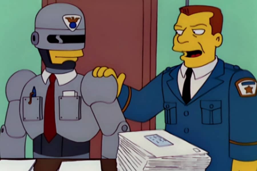 Police chief talking to Cyborganizer