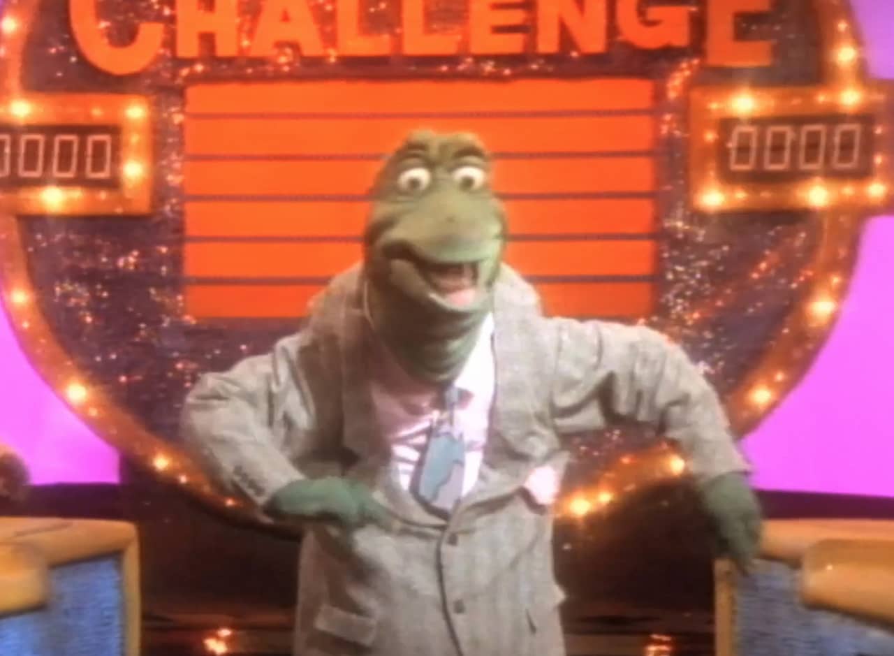 host Buddy Glimmer
