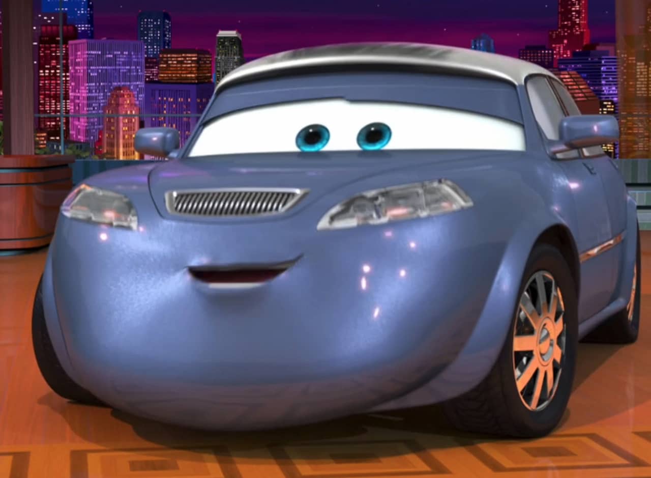 Jay Limo, a blue car, doing his monologue on set