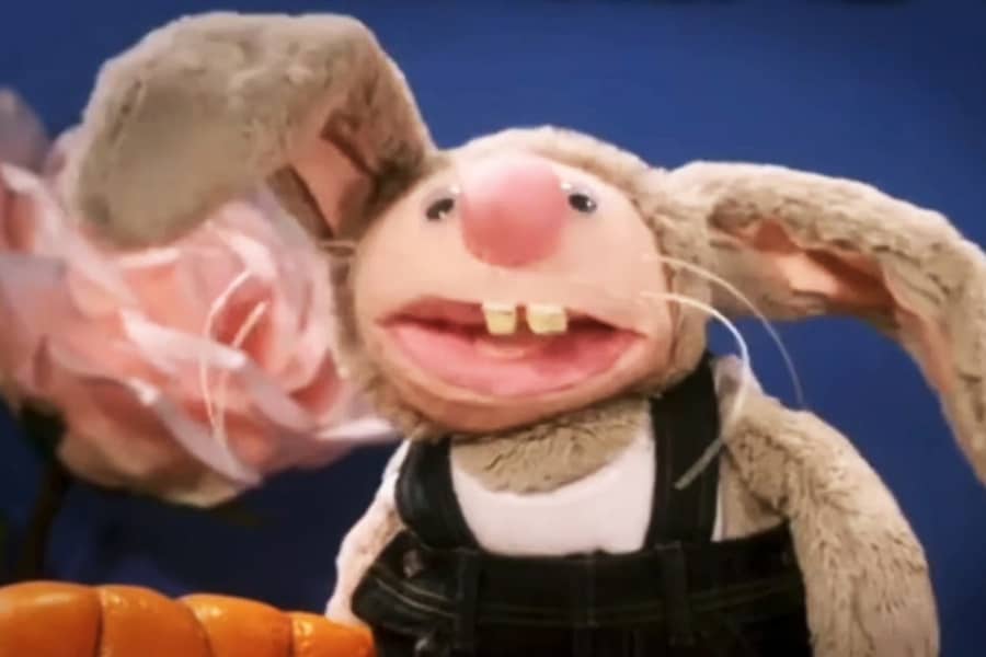Loomis with a carrot