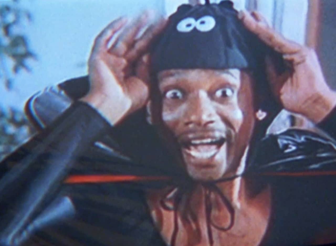 B.B. Sanders as Batty Boy