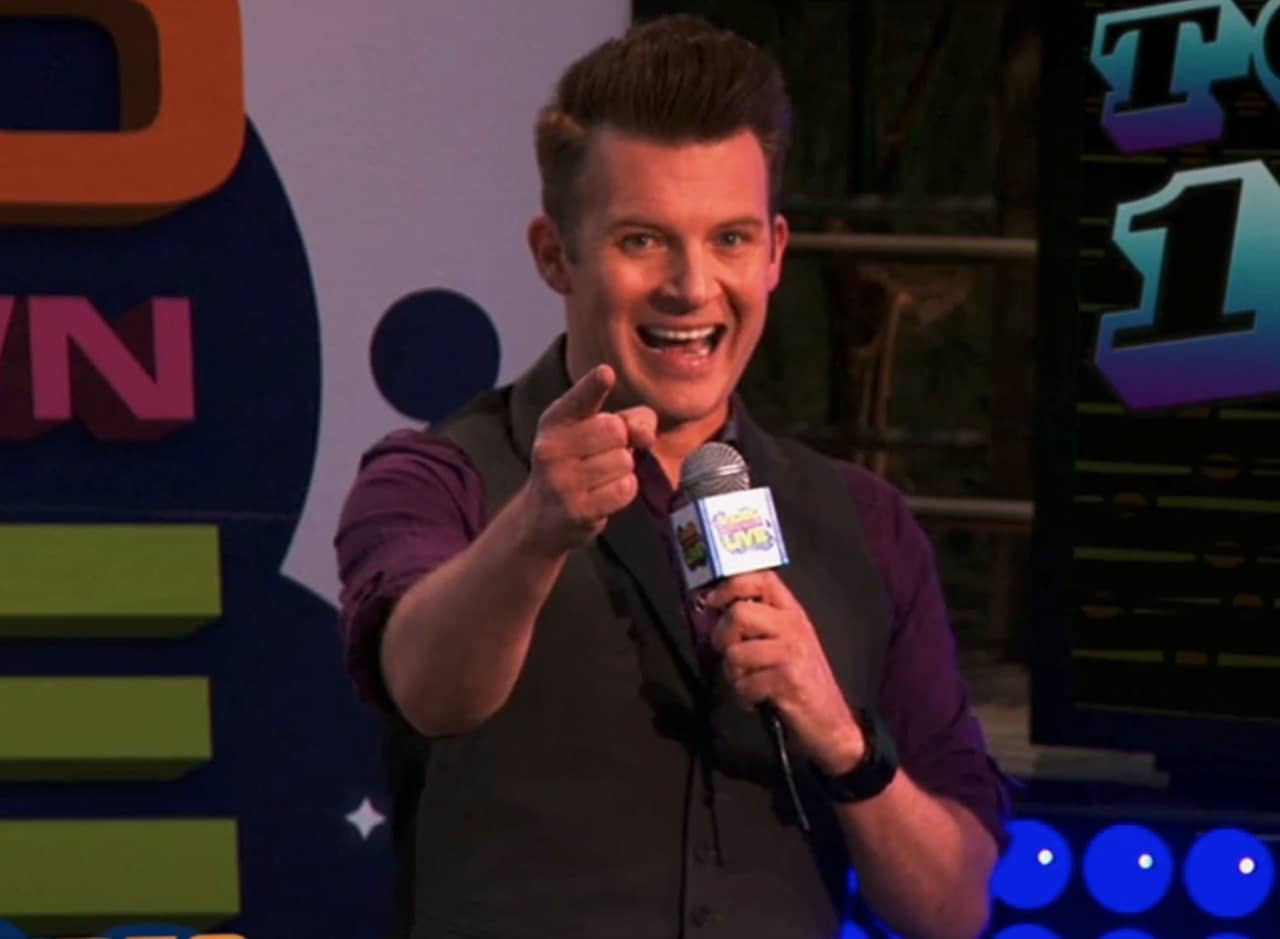 host Jett Deely